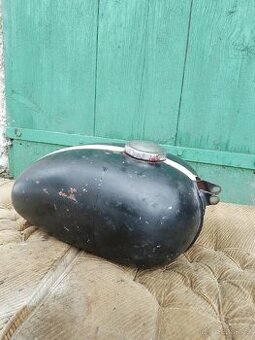 Nádrž Jawa 250/559 nebo 350/360.