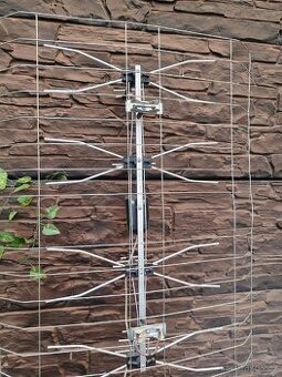 Anténa dům chata pergola chalupa