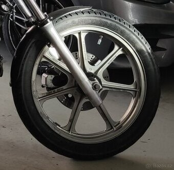 Přední kolo Kawasaki