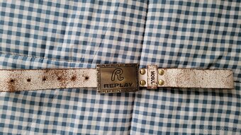 Kožené pásky s přezkou