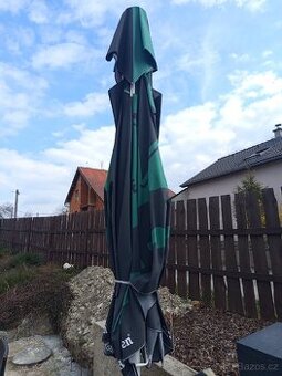 Hospodský slunečník Heineken v TOP STAVU