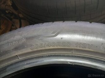 305/40 R20