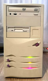 Predám Retro PC Pentium 200 MHz (01)