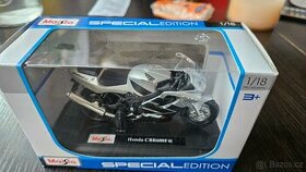 Honda CBR 600 F4i sport. MODEL