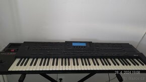 Roland g8oo s case - 1