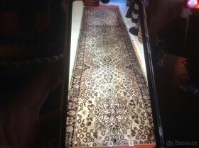 Orientální strojové tkaný koberec