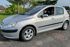 Peugeot 307 1.6 benzín 80kw AUTOMAT ,ČR,jen 60 000km