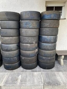 Prodám závodní pneu Slick PZERO