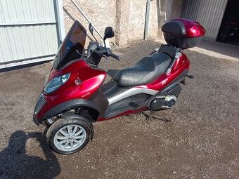 Piaggio mp3 400 LT /zamluveno/