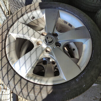 AL kola Skoda 225/45r17