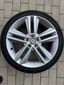 Alu kola 17” 5/100 originál Škoda nové + pneu 215/40/17