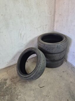 Letní pneu Kumho 215/45/18