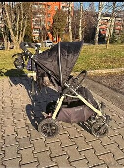 Sportovní kočárek