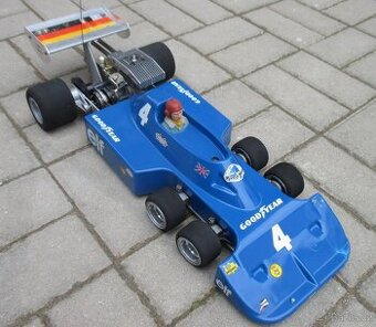 Model kluzák rc auto buggy rychlostní závodní model motor