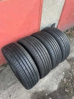 Letní Kumho 215/60/17