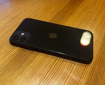 iPhone 11 64GB – černý