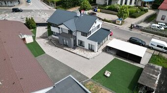 Prodám rodinný dům v Jičíně 2x 4+kk - 1