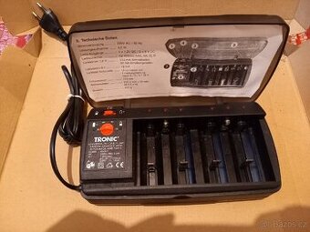 Univerzální nabíječka baterií Tronic KH 967