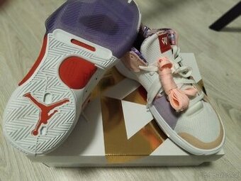 Nové boty Jordan 44