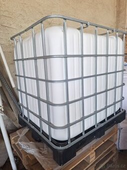 Nádrž 1000l IBC