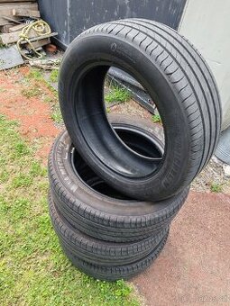 Letní gumy Michelin 215/55/17 škoda Superb 3