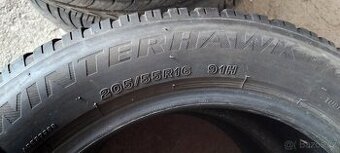 Prodám 2 kusy zimních pneumatik 205/55R16