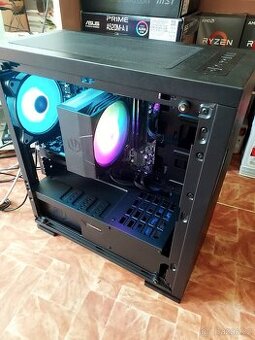 Procesor 4 jádrový, 8 vláken, 3,8GHz (TDP 65W), Boost 4 GHz,