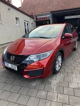 Spolehlivá a servisovaná Honda Civic 1.4 i-VTEC (2015)