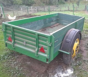 Kárá za traktor