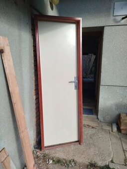 Dveře 60 se zárubněmi