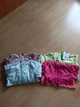 Dívčí bundy 3+1 nová v.134-152