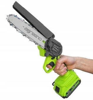 Malá akumulátorová řetězová pila 1000W 2 řetězy 2 AKU 21V
