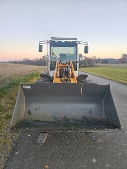 Prodám kolový nakladač Liebher L 506 C