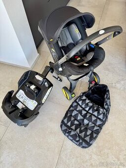 DOONA PLUS - mobilní autosedačka s Isofix základnou