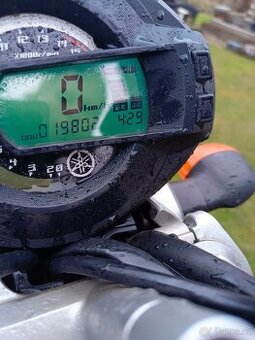 Prodám Yamaha fz6n najeto 20tis.