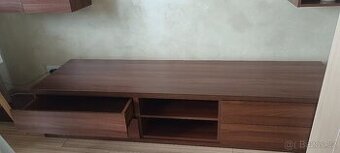 Krásná obývací stěna