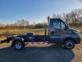 Iveco Daily 3.0L 70C18 Natahovák Kontejneru