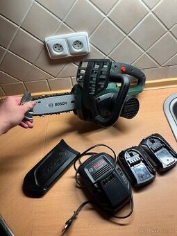 Aku řetězová pila BOSCH UniversalChain 18V