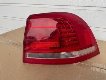 VW Touareg 2 Pravá zadni lsmpa 7P6945208