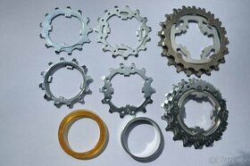 vintage kazeta CAMPAGNOLO RECORD / CHORUS pastorky 9 převodů