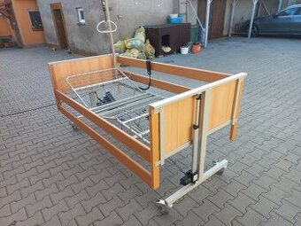 Elektricky zdravotní polohovací postel