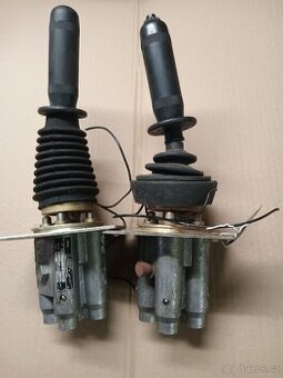 Ovladač UNC 060,750