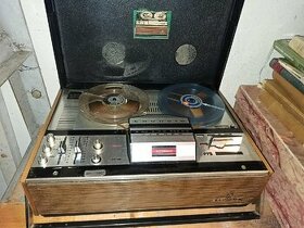 Magnetofon Grundig