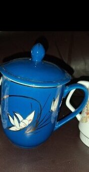 Retro čínský hrnek s pokličkou