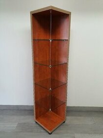 Výstavní, rohová policová vitrína