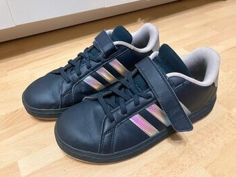 Adidas tenisky, vel. 35