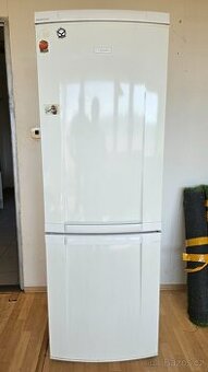 Lednice s mrazákem Elektrolux