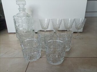 Prodám broušenou karafu na whisky a jiný alkohol a skleničky