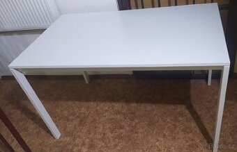Jídelní stůl IKEA