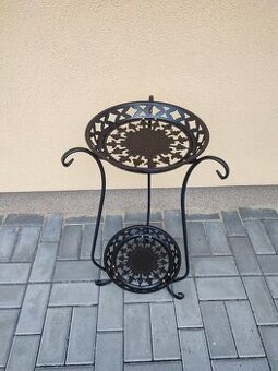 Kovový stojan na květiny - dvoupatrový, černý